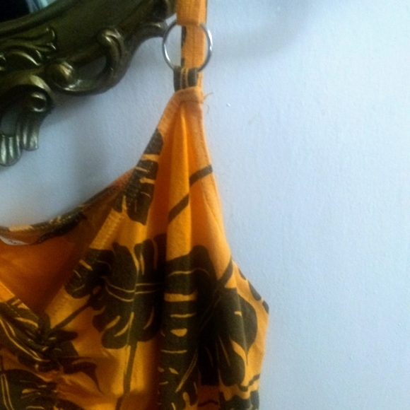 Large print floral tank top - Picture 2 of 6